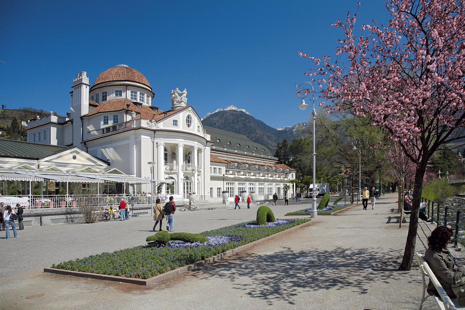 Kursaal - Kurhaus & Stadttheater in Meran